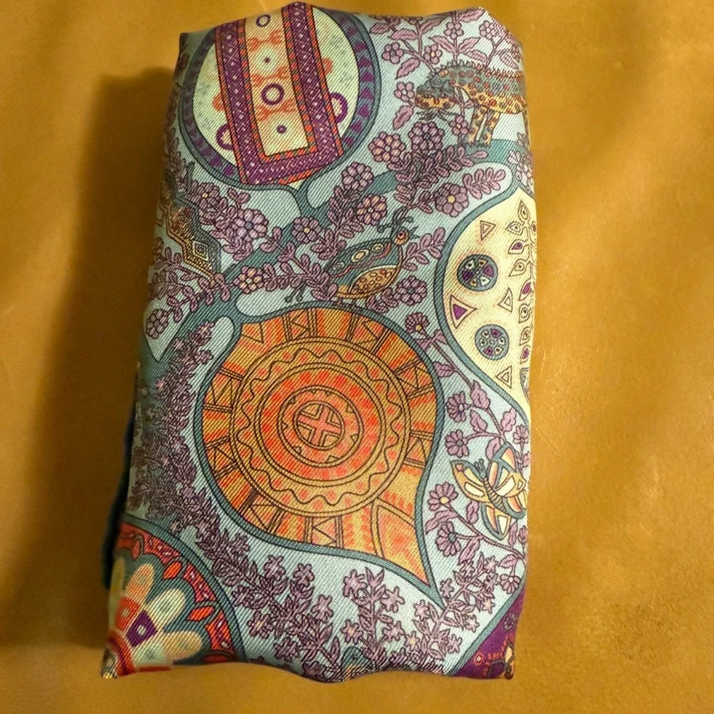 Hermes Handkerchief / pocket scarf / pocket square - Picture 4 of 5